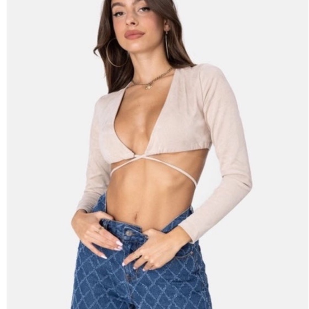 Long sleeve crop